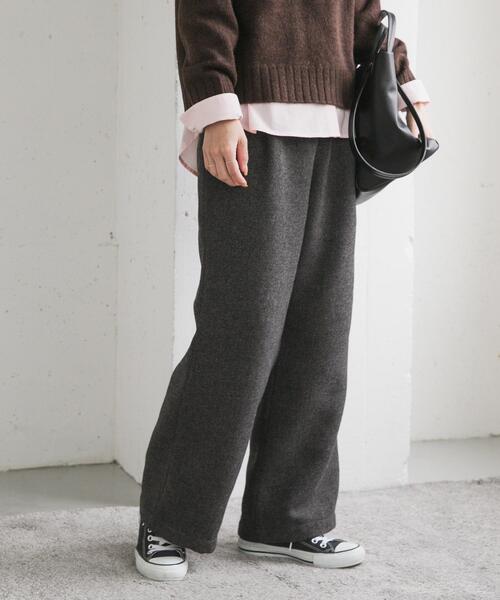 URBAN RESEARCH DOORS(アーバンリサーチドアーズ)の「『仁村紗和さん着用』『UR TECH』完声/暖タックイージーパンツ(その他パンツ・レディース・グレー系その他/チャコールグレー・SMALL/MEDIUM/LARGE)」の22枚目の写真
