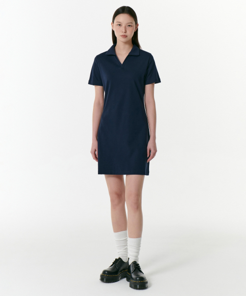 MUSINSA STANDARD WOMAN(ムシンサスタンダードウーマン)の「レディーススリットネックタートルネックワンピース【ネイビー】(ワンピース・レディース・その他・SMALL/MEDIUM/LARGE/X-LARGE/X-SMALL)」の1枚目の写真