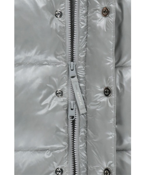 MARITHE + FRANCOIS GIRBAUD(マリテフランソワジルボー)の「GLOSSY DOWN JACKET(ダウンジャケット/コート・レディース・Black/ライトグレー・X-SMALL/SMALL/MEDIUM/LARGE)」の5枚目の写真