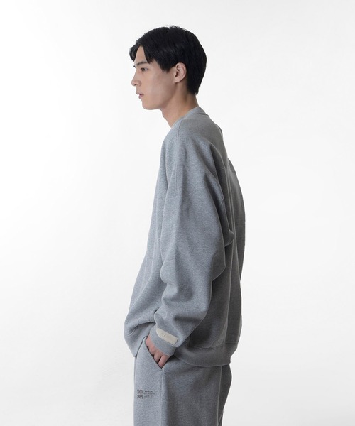 NEW BALANCE(ニューバランス)の「1000 スウェットクルーオーバーサイズフィット(スウェット・メンズ・ブラック/オフホワイト/グレー/ネイビー・SMALL/MEDIUM/X-LARGE/LARGE)」の22枚目の写真