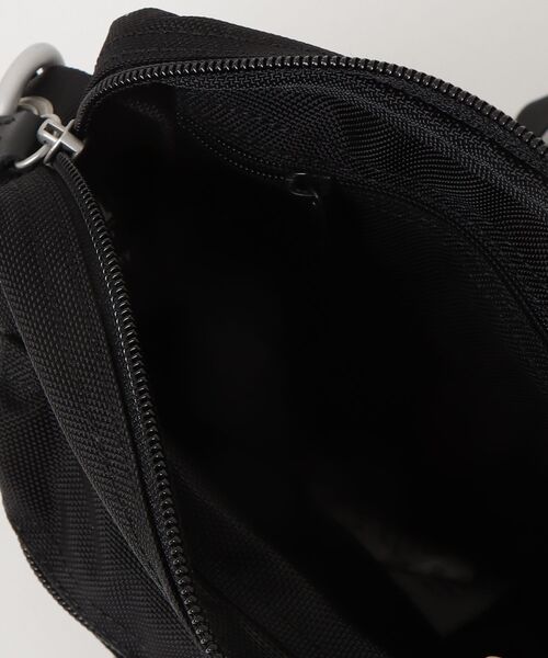 marimekko(マリメッコ)の「【ノベルティ付】Roadie / CASH&CARRY shoulder bag & 【ZOZO限定】Unikko / key(ショルダーバッグ・レディース・ブラック・FREE)」の4枚目の写真