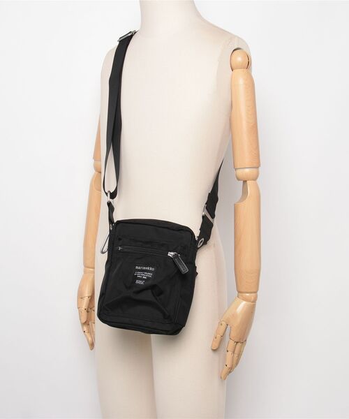 marimekko(マリメッコ)の「【ノベルティ付】Roadie / CASH&CARRY shoulder bag & 【ZOZO限定】Unikko / key(ショルダーバッグ・レディース・ブラック・FREE)」の2枚目の写真