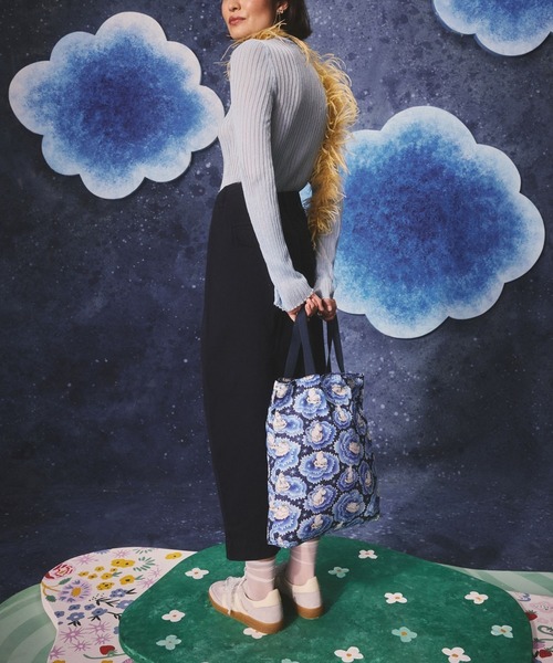 Cath Kidston(キャスキッドソン)の「ムーミン フォルダウェイ トートバッグMoomin Clouds(トートバッグ・レディース・その他・FREE)」の3枚目の写真