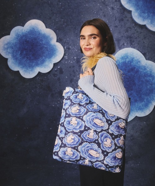 Cath Kidston(キャスキッドソン)の「ムーミン フォルダウェイ トートバッグMoomin Clouds(トートバッグ・レディース・その他・FREE)」の4枚目の写真