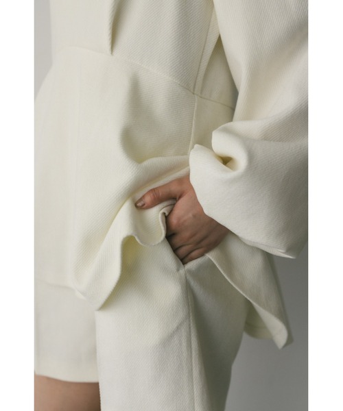 STYLEMIXER(スタイルミキサー)の「コーデュロイペプラムショートオールインワン(つなぎ/オールインワン・レディース・ホワイト/ブラック・SMALL/MEDIUM)」の9枚目の写真