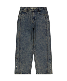 UNGIMMICK（アンジミック）の「WASHED SLIT DENIM PANTS (BROWN)（デニムパンツ）」