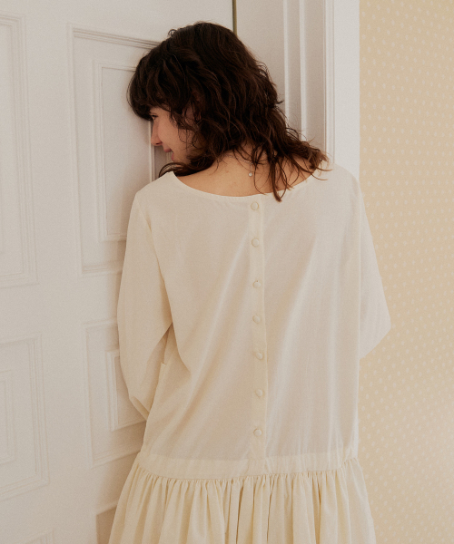 ADAUL（アダウル）の「Reversible law string flare mini dress - cream（ワンピース・レディース・アイボリー・FREE）」の3枚目の写真