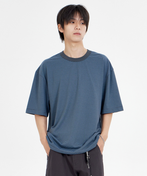 BY.L（バイエル）の「スモールストライプTシャツブルー（Tシャツ/カットソー・メンズ・その他・LARGE/MEDIUM）」の2枚目の写真