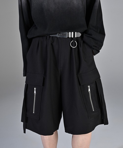 ADRER(アドラー)の「Parachute Cargo Wide Short Slacks / パラシュート カーゴ ワイド ショート スラックス(スラックス・メンズ・ブラック・XS/S/M/L)」の2枚目の写真