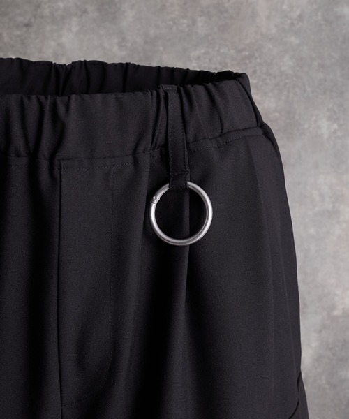 ADRER(アドラー)の「Parachute Cargo Wide Short Slacks / パラシュート カーゴ ワイド ショート スラックス(スラックス・メンズ・ブラック・XS/S/M/L)」の15枚目の写真