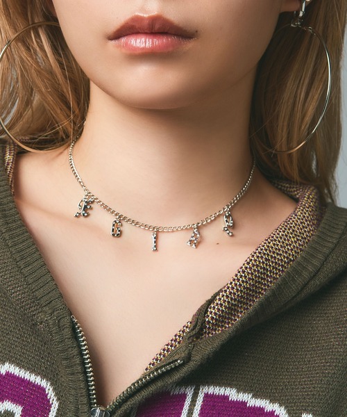 X-girl(エックスガール)の「LOGO AND RHINESTONE NECKLACE(ネックレス・レディース・ゴールド/シルバー・ONE SIZE)」の1枚目の写真