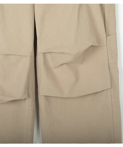 GATHERLAZY(ギャザーレイジー)の「Lazy Dart Work Trousers Beige(その他パンツ・レディース・その他・1)」の4枚目の写真