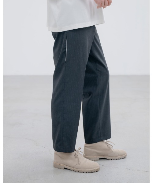 uniform experiment（ユニフォームエクスペリメント）の「STRETCH WOOL SIDE POCKET TAPERED PANTS（その他パンツ・メンズ・A/ブラック・1/2/3/4/5）」の3枚目の写真