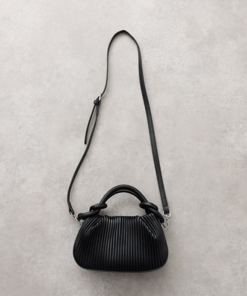 abahouse mavie（アバハウスマヴィ）の「ノットプリーツ２ＷＡＹバッグ（ショルダーバッグ・レディース・アイボリー/ブラック・フリー）」の17枚目の写真