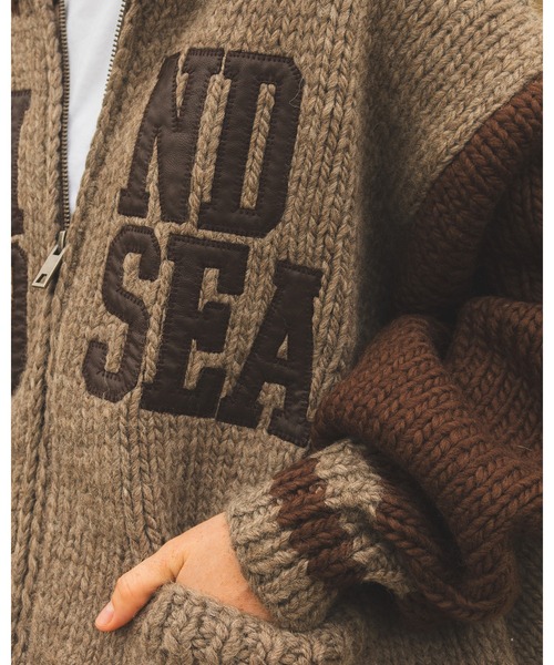 WIND AND SEA（ウィンダンシー）の「PATCH LOGO COWICHAN JACKET（ダウンジャケット/コート・メンズ・ブラウン/グレー・M/L）」の6枚目の写真