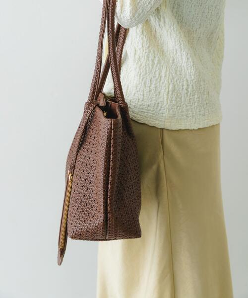 RODE SKO（ロデスコ）の「ポーチ付パンチングミドルトートバッグ（トートバッグ・レディース・アイボリー/ブラウン・ONE）」の22枚目の写真
