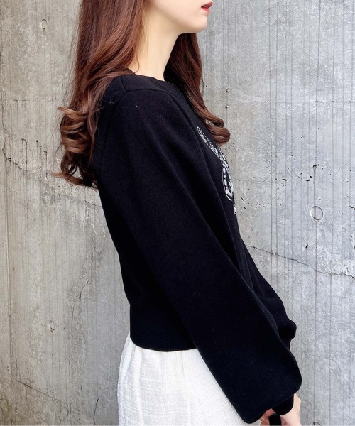 INGNI(イング)の「イニシャルビジューロゴニット(ニット/セーター・レディース・グレー/オフホワイト/ピンク/ブラック・M)」の13枚目の写真