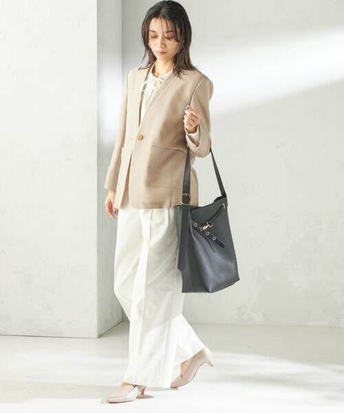 SHIPS（シップス）の「【WEB限定】ハトメ ベルト ワンショルダー バッグ M（トートバッグ・レディース・ナチュラル/ブラック/ブラウン・ONE SIZE）」の16枚目の写真