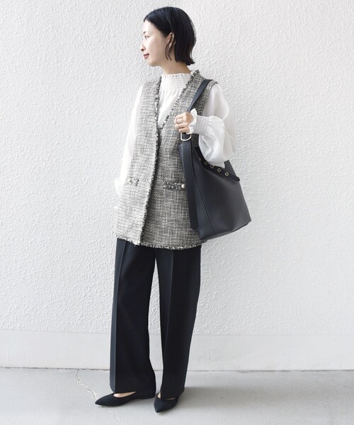 SHIPS（シップス）の「【WEB限定】ハトメ ベルト ワンショルダー バッグ M（トートバッグ・レディース・ナチュラル/ブラック/ブラウン・ONE SIZE）」の20枚目の写真