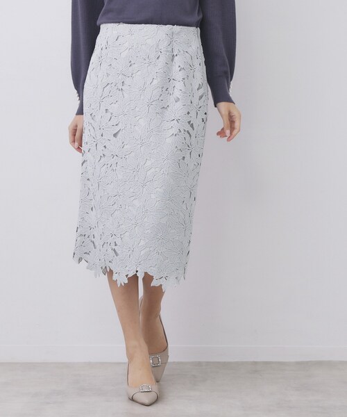index（インデックス）の「フラワーレースタイトスカート【洗濯機OK】《XS～3L》（スカート・レディース・ネイビー/サンドベージュ/サックスブルー・44/42/40/38/36/34）」の3枚目の写真