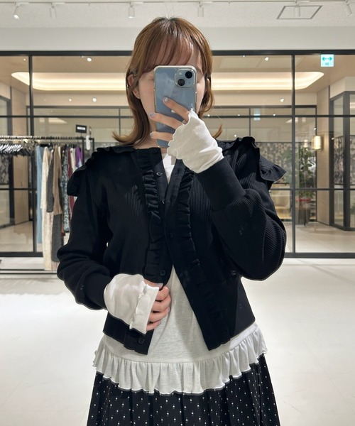 idem（イデム）の「sailor color frill rib cardigan / セーラーカラーカーディガン（カーディガン/ボレロ・レディース・アイボリー/ブラック・FREE）」の13枚目の写真