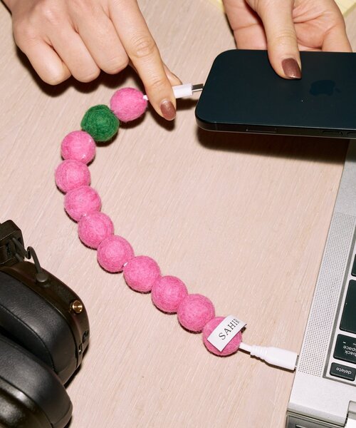 SAHIR（サヒール）の「【SAHIR サヒール】Charging cabler　typeC充電コード（スマホグッズ・レディース・ブルー/ピンク/オレンジ・0）」の7枚目の写真