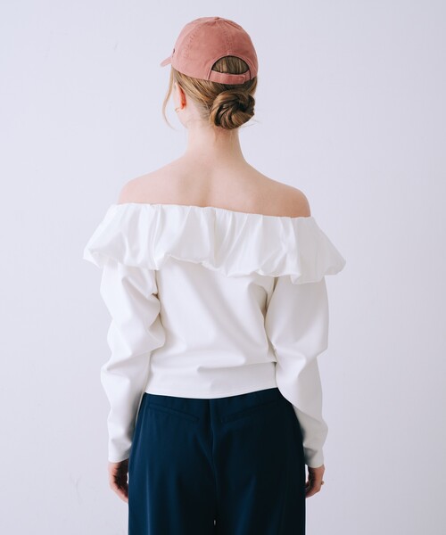 SELFIST(セルフィスト)の「【セットアップ対応】バルーン3WAYショルダースウェット 空港コーデ 春服 夏服 オフショル(Tシャツ/カットソー・レディース・グレー/オフホワイト・フリー)」の19枚目の写真