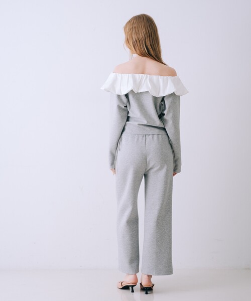 SELFIST(セルフィスト)の「【セットアップ対応】バルーン3WAYショルダースウェット 空港コーデ 春服 夏服 オフショル(Tシャツ/カットソー・レディース・グレー/オフホワイト・フリー)」の10枚目の写真