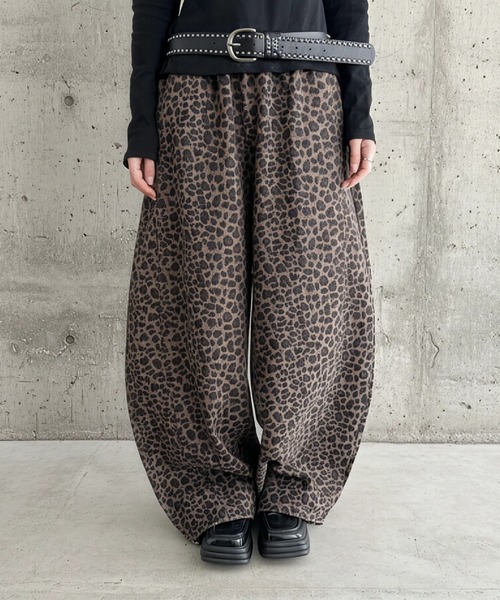 Bamm(バム)の「レオパードワイドイージーカーブパンツ(デニムパンツ・レディース・ブラウン/ホワイト/ブラック・FREE)」の3枚目の写真