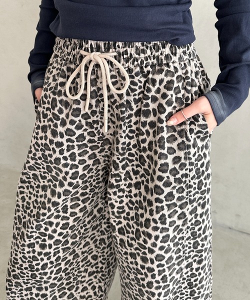 Bamm(バム)の「レオパードワイドイージーカーブパンツ(デニムパンツ・レディース・ブラウン/ホワイト/ブラック・FREE)」の5枚目の写真