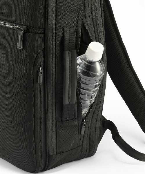 ace.(エース)の「【ace. GENE/エースジーン】 ガジェタブルCB2 スクエアリュック 19L(23L)(ビジネスバッグ・メンズ・ブラック・FREE)」の3枚目の写真