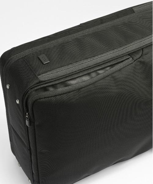 ace.(エース)の「【ace. GENE/エースジーン】 ガジェタブルCB2 スクエアリュック 19L(23L)(ビジネスバッグ・メンズ・ブラック・FREE)」の7枚目の写真