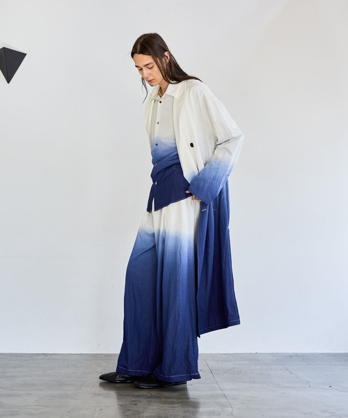 HARE(ハレ)の「Dip Dyeロングコート(HARE)(トレンチコート・メンズ・ブラック系その他/ブルー系その他・FREE)」の4枚目の写真