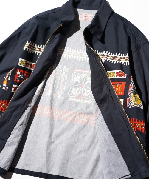 TOWNCRAFT（タウンクラフト）の「TOWNCRAFT / タウンクラフト PRINTED ROCKABILLY BLOUSON プリントコットン ロカビリーブルゾン（ブルゾン・メンズ・その他1/ナチュラル/ブラック・LARGE/MEDIUM）」の6枚目の写真