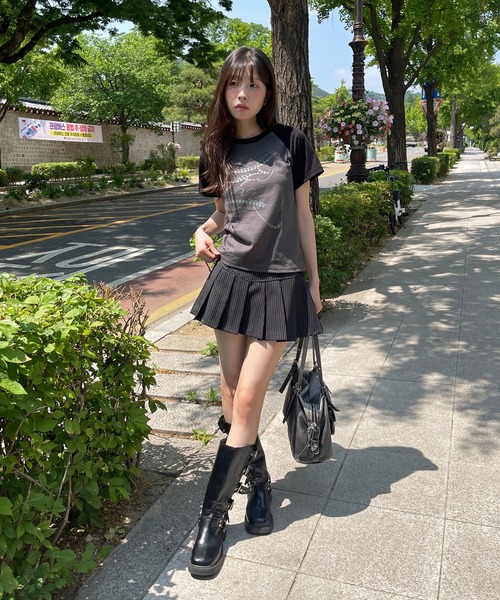 UNE MANSION(ユヌマンション)の「フェアリーナグランカジュアルレタリングバイカラー半袖Tシャツカットソー(Tシャツ/カットソー・レディース・ホワイト/ネイビー/チャコール・FREE)」の14枚目の写真