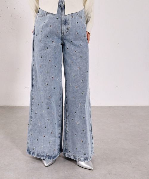 archives(アルシーヴ)の「小花柄刺繍デニム(デニムパンツ・レディース・ブルー/ブラック・SMALL/MEDIUM)」の13枚目の写真