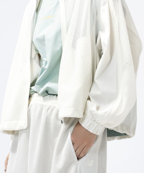 NEW BALANCE(ニューバランス)の「【別注】ニューバランス New Balance メッシュスタンドジャケット 限定コラボ(ナイロンジャケット・レディース・オフホワイト/ダークグレー・L/M)」の10枚目の写真