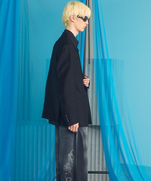 MAISON SPECIAL(メゾンスペシャル)の「《UNISEX》Silk Wool Dress-Fit Peak Lapel 6B Double-breasted Jacket/シルクウールドレスフィットピークドラペル6Bダブルジャケット【MAISON SPECIAL/メゾンスペシャル】■セットアップ対応■(テーラードジャケット・メンズ・ネイビー/ブラック・2/1/0)」の12枚目の写真