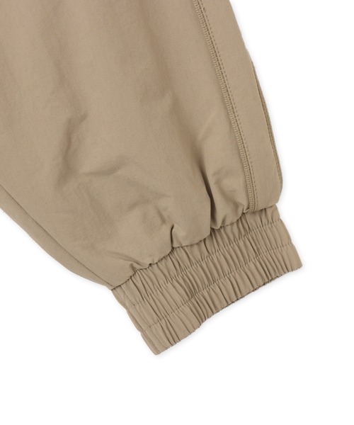 PUMA(プーマ)の「PUMA STAND COLLAR JACKET / プーマ ユニセックス スタンド カラー ジャケット(その他アウター・メンズ・ブラック/ベージュ・L/M/S/XL)」の7枚目の写真