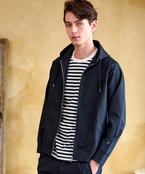 DRESSTERIOR（ドレステリア）の「【接触冷感/セットアップ可】ドライタッチ ハイカウントジップアップパーカ（パーカー・メンズ・グレー/ネイビー/ブラック・90/91/92/94）」の2枚目の写真