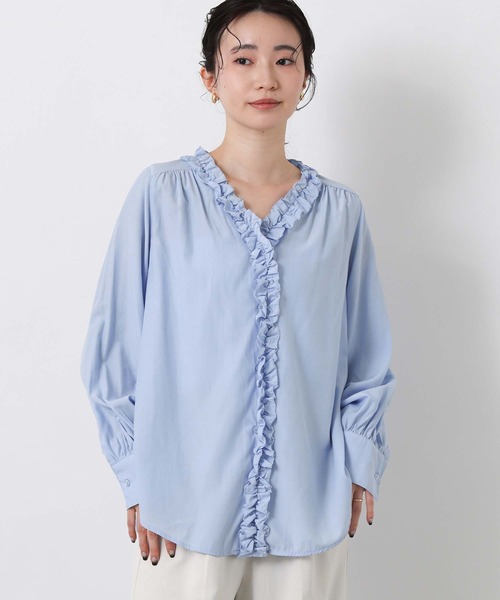 Gready Brilliant（グレディブリリアン）の「ローンフリルＶネックブラウス（シャツ/ブラウス・レディース・オフホワイト/サックスブルー・FREE）」の20枚目の写真