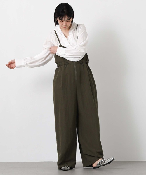 Gready Brilliant（グレディブリリアン）の「ローンフリルＶネックブラウス（シャツ/ブラウス・レディース・オフホワイト/サックスブルー・FREE）」の15枚目の写真