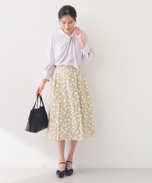index(インデックス)の「麻調花柄ジャカードフレアスカート【洗える】(スカート・レディース・グレー系その他/ブラック系/ベージュ系・42/40/38/36)」の21枚目の写真