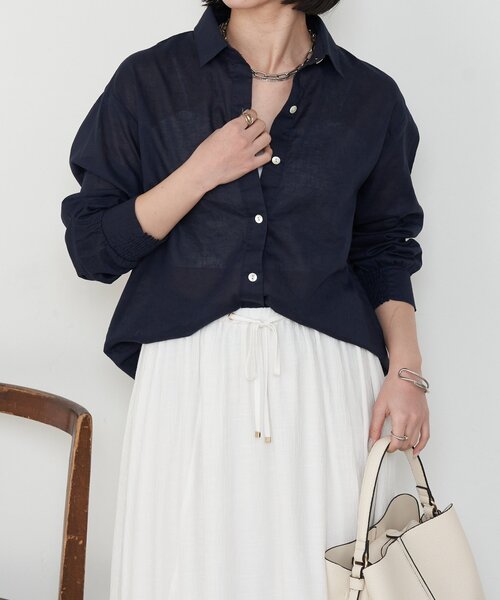 Jena espace merveilleux(ジェナ エスパスメルヴェイユ)の「バッククロスシャツ(シャツ/ブラウス・レディース・オフホワイト/ネイビー/ピンク・FREE)」の17枚目の写真