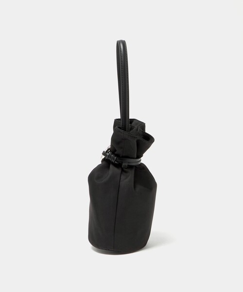 LE VERNIS(ル・ベルニ)の「<LE VERNIS>Poire 2WAY バケット ショルダーバッグ S(ショルダーバッグ・レディース・ブラック・FREE)」の6枚目の写真