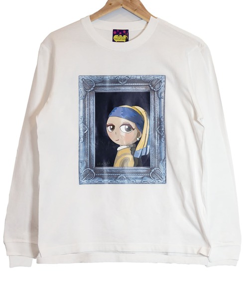 KawaeKayo(カワエカヨ)の「ロングスリーブTシャツ-真珠の耳飾りの少女(Tシャツ/カットソー・レディース・ホワイト・L/XL)」の5枚目の写真