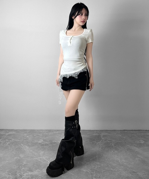 FOLLOWIN(フォロウィン)の「裾レースデザイン ヘンリーネックTシャツ(Tシャツ/カットソー・レディース・グレー/ブラック/ホワイト・FREE)」の9枚目の写真