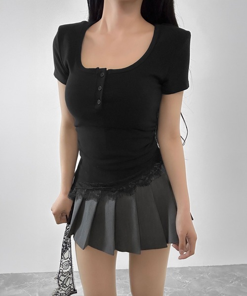 FOLLOWIN(フォロウィン)の「裾レースデザイン ヘンリーネックTシャツ(Tシャツ/カットソー・レディース・グレー/ブラック/ホワイト・FREE)」の19枚目の写真