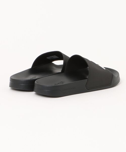 adidas(アディダス)の「【adidas】ADILETTE SHOWER U(サンダル・メンズ・ブラック×ホワイト・29.5cm/23.5cm/24.5cm/25.5cm/26.5cm/27.5cm/28.5cm)」の3枚目の写真