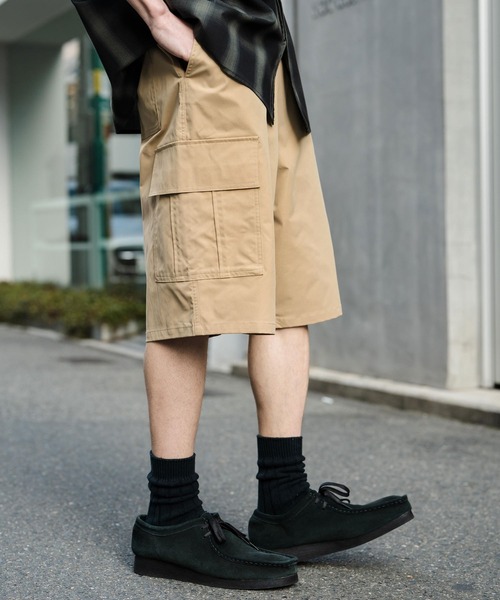 Rocky Monroe(ロッキーモンロー)の「ワイドカーゴイージーハーフパンツ(カーゴパンツ・メンズ・オフホワイト/ベージュ/ブラウン/カーキ/ブラック・M/XL/L)」の4枚目の写真